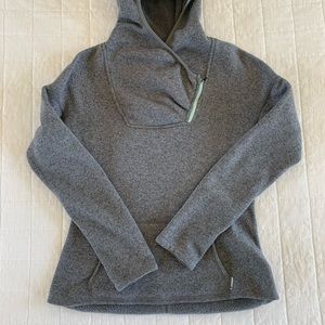 Stio Sweetwater Women’s Fleece Hoodie Gray